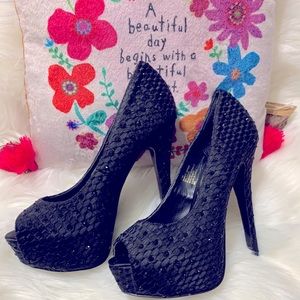 Steve Madden Redcarpt Satin Black Rhinestones